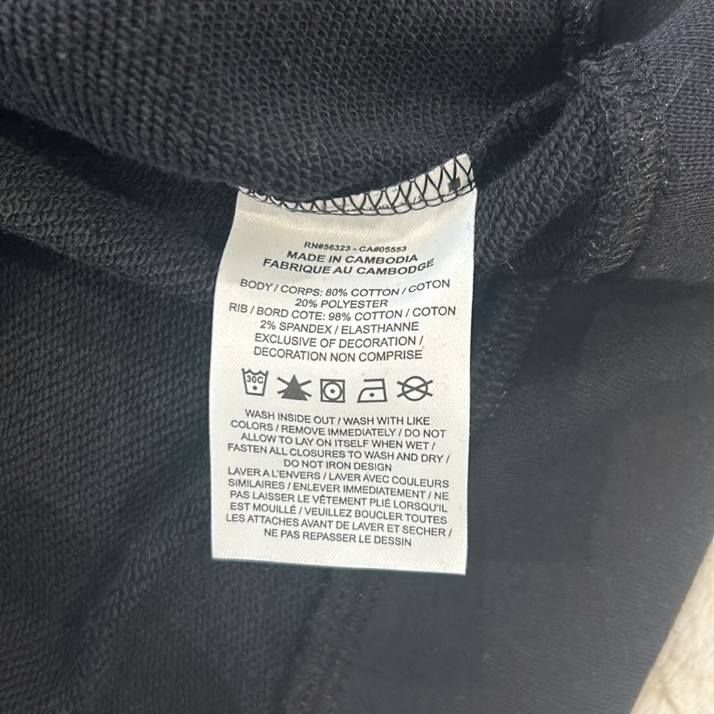 Nike Girl’s Black Crew neck Sweatshirt, Size XL Standard Fit - Picture 6 of 6